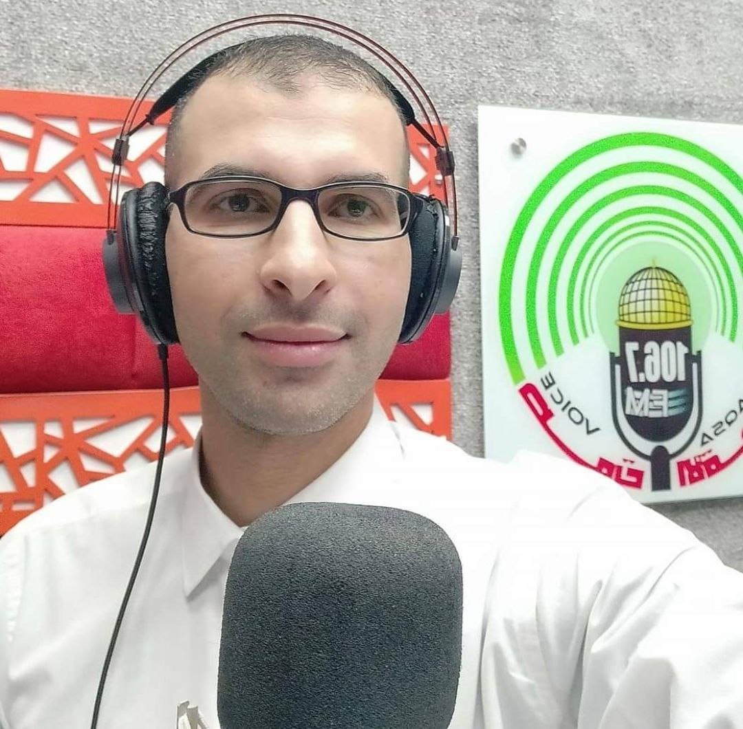 استشهاد الصحفي يوسف أبو حسين في قصف منزله بمدينة غزة