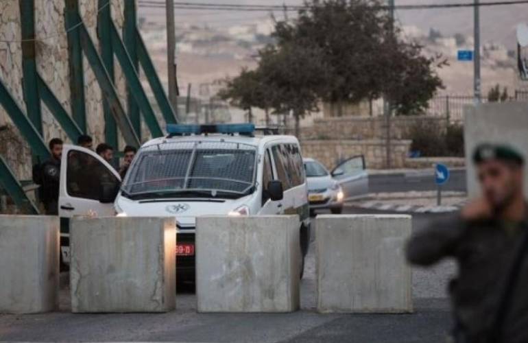 الاحتلال يغلق حاجز عطارة شمال رام الله