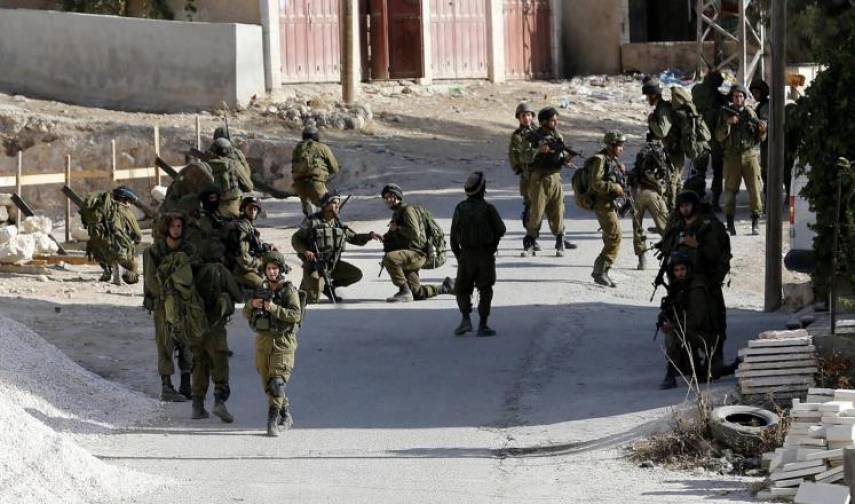 رام الله: الاحتلال الإسرائيلي يغلق مدخلي قرية أم صفا