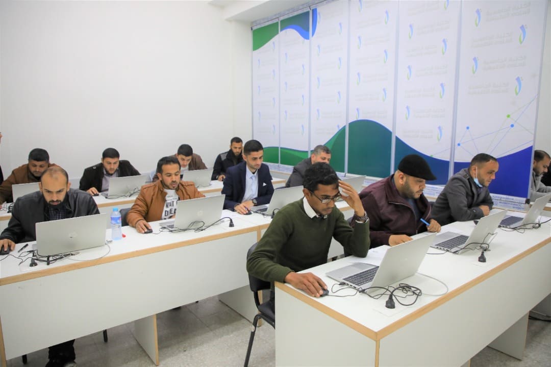 التربية والتعليم بغزة تعقد امتحان استقطاب معلمين من القطاع للعمل في دولة قطر