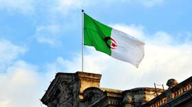 وزير العدل الجزائري: بلادنا تتعرض إلى 