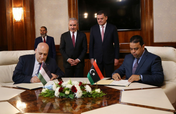 وزير العمل: توقيع اتفاقية لاستقطاب 10 آلاف عامل فلسطيني للعمل بالسوق الليبية
