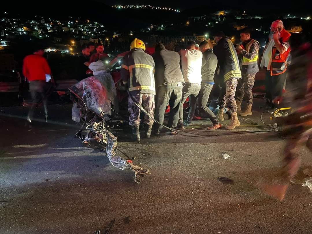 فاجعة: مصرع 4 مواطنين واصابة اثنين آخرين بجروح خطيرة إثر حادث سير جنوب نابلس