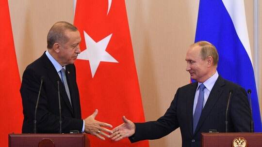 أنقرة: أردوغان يبحث مع بوتين التوتر بين روسيا وأوكرانيا ويدعوه لزيارة تركيا في أقرب وقت