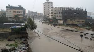 بسبب مياه الأمطار: أضرار مادية في المنازل والممتلكات بغزة