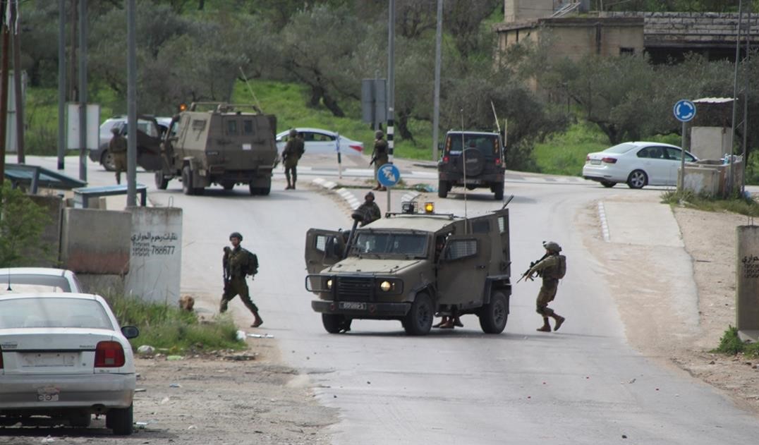 لليوم السابع على التوالي، الاحتلال يواصل إغلاق مفرق بيتا جنوب نابلس