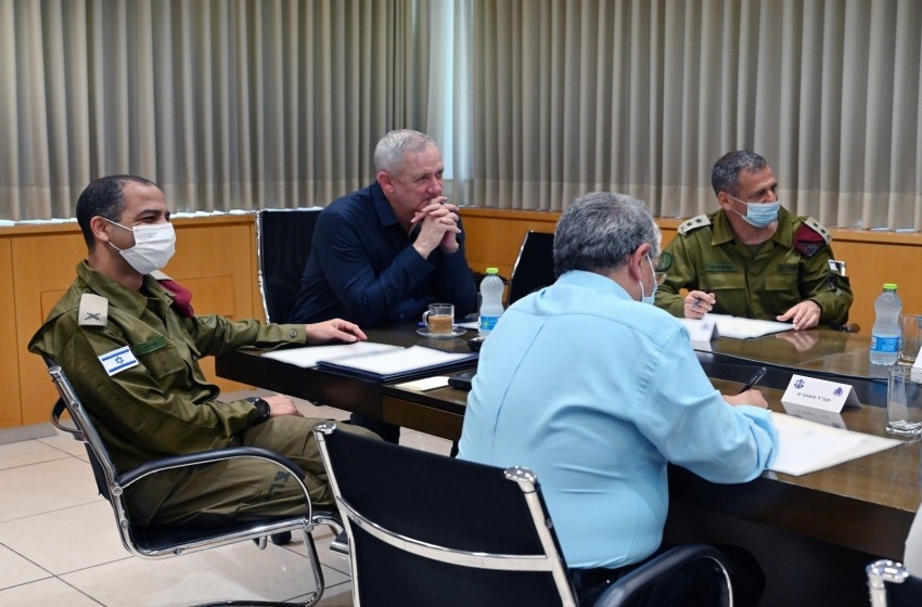 محدث: نتائج اجتماع غانتس مع كوخافي حول الهجوم على السفينة الإسرائيلية