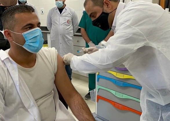 الصحة الفلسطينية تكشف الفئات التي تلقت لقاحات ضد فيروس كورونا 