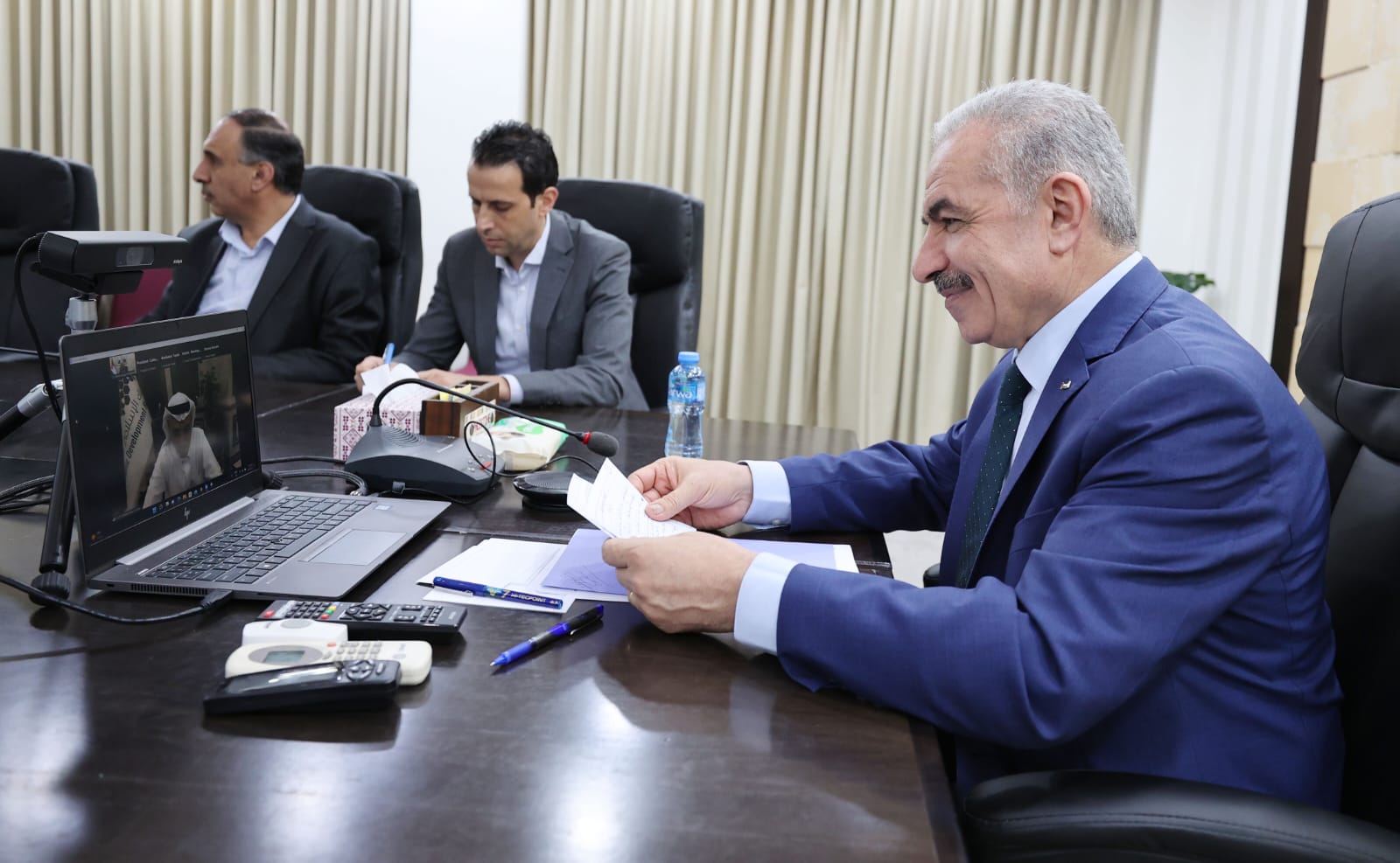 رئيس الوزراء يبحث مع رئيس البنك الإسلامي للتنمية دعم فلسطين