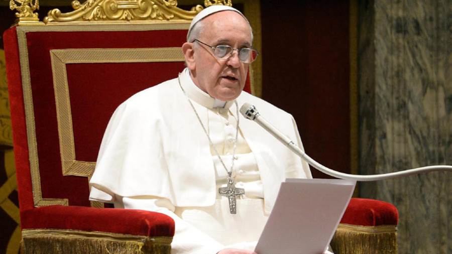 البابا فرنسيس يطلب استقالة أحد أساقفة ولاية مينيسوتا الأمريكية 