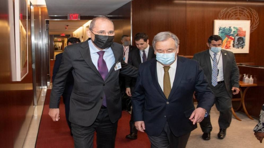 وزير الخارجية الأردني يبحث مع غوتيريش جهود دعم 