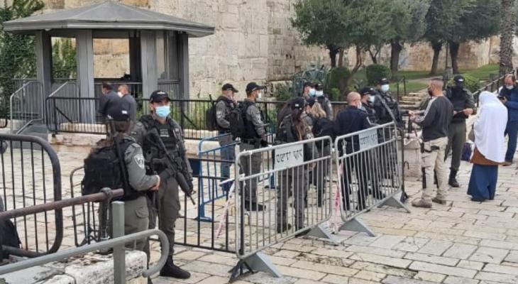 الاحتلال الإسرائيلي يعرقل وصول المصلين إلى  المسجد 