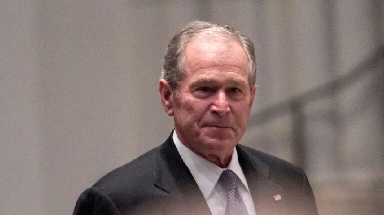 جورج بوش الابن يقع في الفخ ويعترف بما أخفاه غيره من الرؤساء الأمريكيين