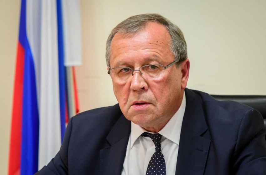 روسيا تنفي تصريحات سفيرها لدى إسرائيل بشأن لابيد