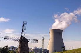 بلجيكا تسعى لإغلاق مفاعلاتها النووية عام 2025