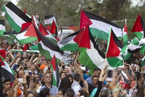 عوض: عدد الفلسطينيين في نهاية 2022 نحو 14.3 مليون نصفهم بالشتات
