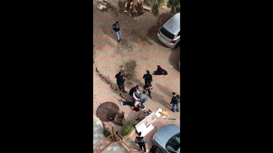 شاهد: مقتل طالب في شجار أمام الجامعة العربية الأمريكية بجنين