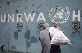 شؤون اللاجئين في الشعبية تصدر بيانا حول إعلان الأونروا عدم قدرتها تقديم مساعداتها للاجئين