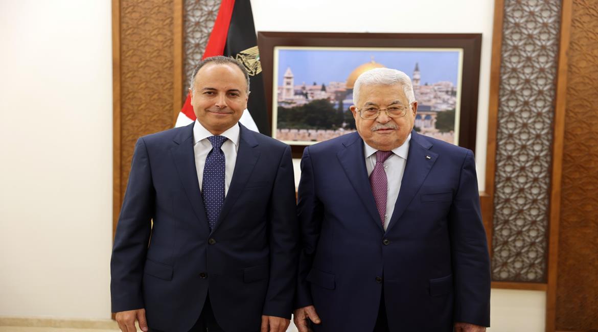 الرئيس عباس يتقبل أوراق اعتماد السفير المصري لدى فلسطين