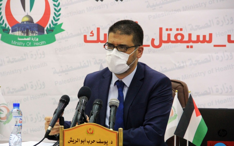 صحيفة : وكيل وزارة الصحة بغزة يهدد بالاستقالة 