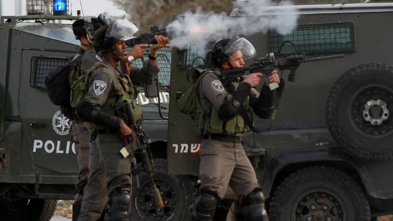 قوات إسرائيلية كبيرة تحاصر منزل منفذ عملية تل أبيب رعد حازم في جنين