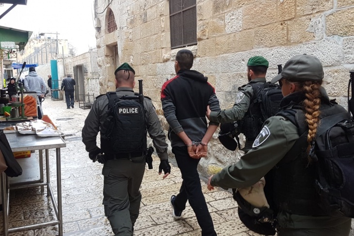 الاحتلال الإسرائيلي يعتقل فتيين من القدس