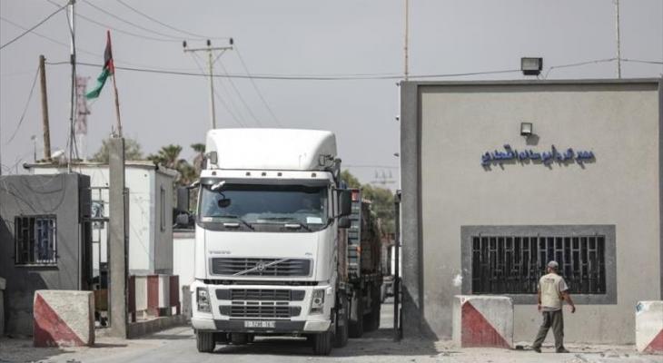 أبو الريش: الاحتلال منع إدخال 25 شاحنة محملة بالمحروقات الخاصة بمحطة الكهرباء