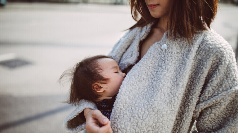 دراسة: الرضاعة الطبيعية تحمل فائدة صحية غير متوقعة للأمهات على المدى الطويل