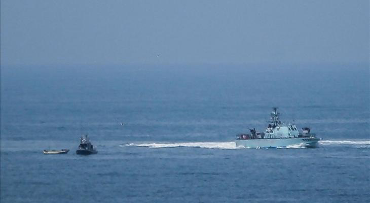 زوارق الاحتلال تستهدف الصيادين في شمال غزة