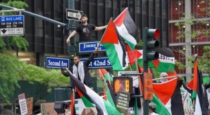 تظاهرة أمريكية تضامنًا مع الأسرى الفلسطينيين في سجون الاحتلال