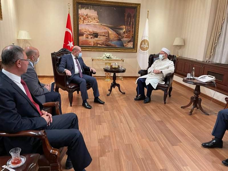 الهباش ووزير الشؤون الدينية التركي يبحثان سبل مواجهة اعتداءات الاحتلال في القدس