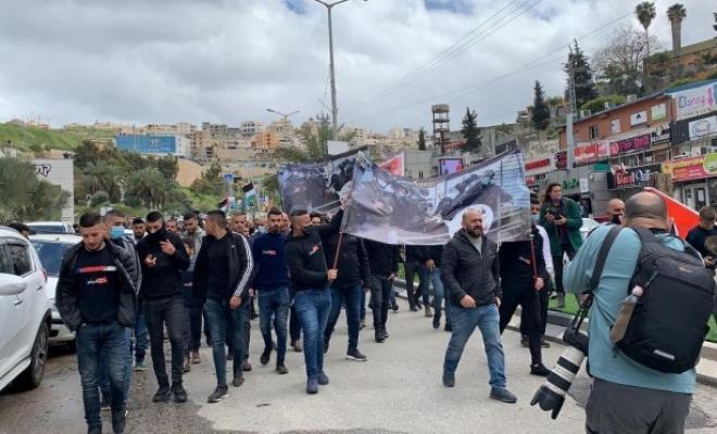 أهالي أم الفحم يتظاهرون تنديدا بازدياد الجريمة وتواطؤ الشرطة الإسرائيلية