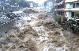 ماليزيا.. 14 قتيلا على الأقل إثر فيضانات عارمة