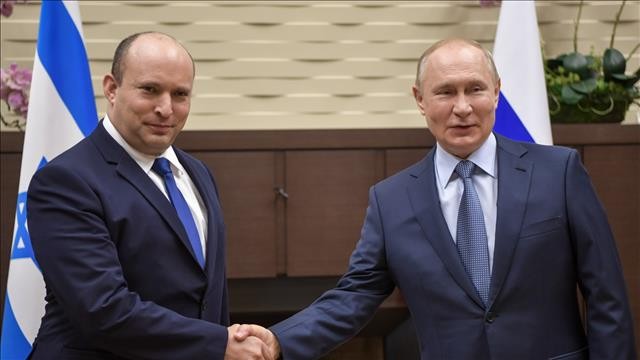 رئيس الوزراء الإسرائيلي يزور موسكو لبحث الوضع في أوكرانيا مع بوتين