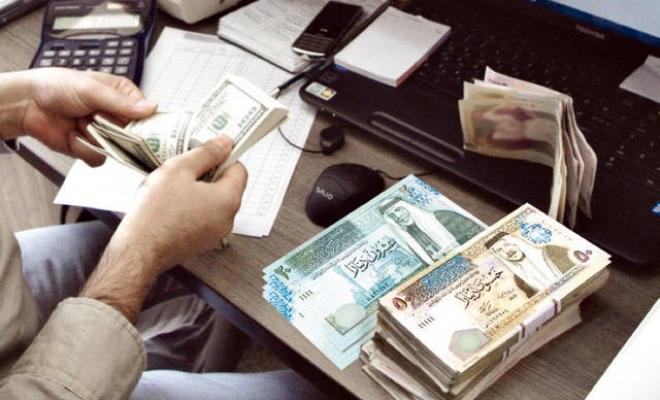 النقد: توفير السيولة النقدية بعملتي الدينار والدولار في قطاع غزة