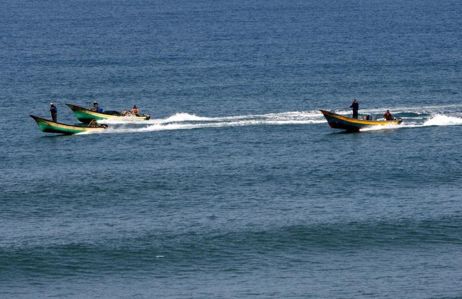 وقف حركة الصيد والقوارب في بحر غزة
