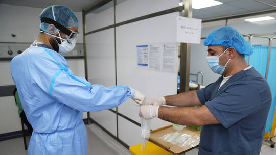 لبنان يسجل انخفاضا بعدد الوفيات والإصابات اليومية بفيروس كورونا