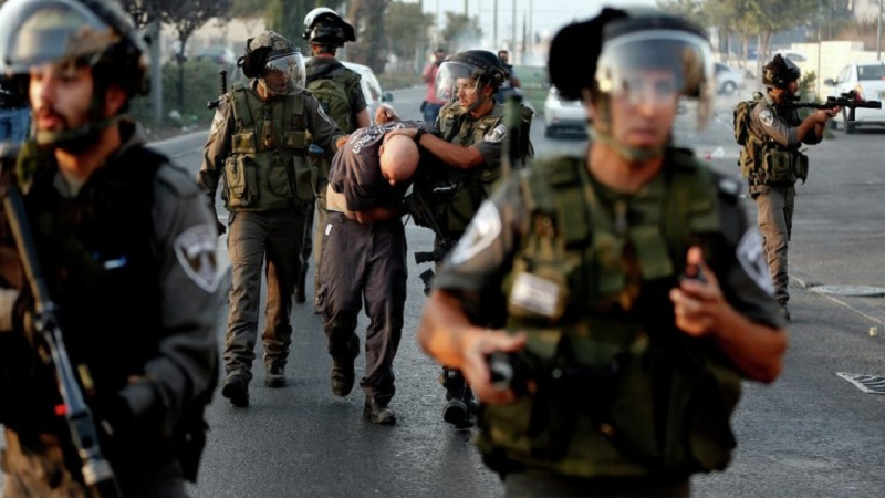 الاحتلال يعتقل شاباً من مدينة القدس