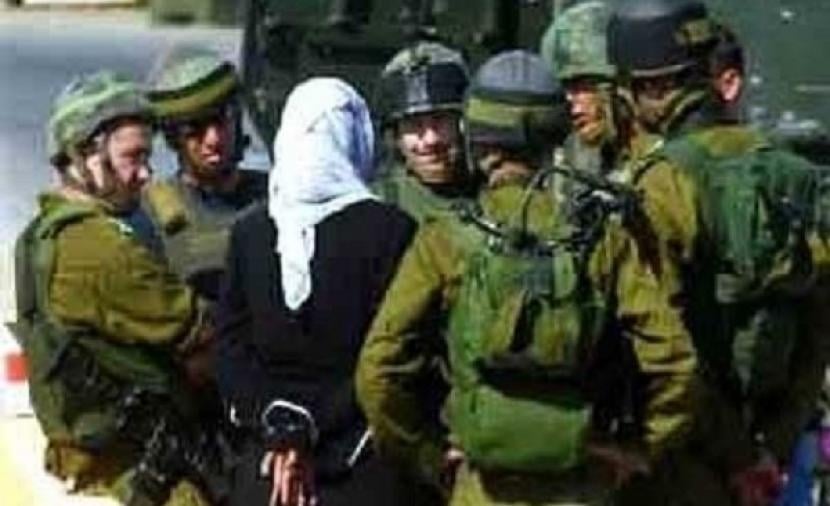 الاحتلال الإسرائيلي يعتقل طالبة جامعية من الخليل