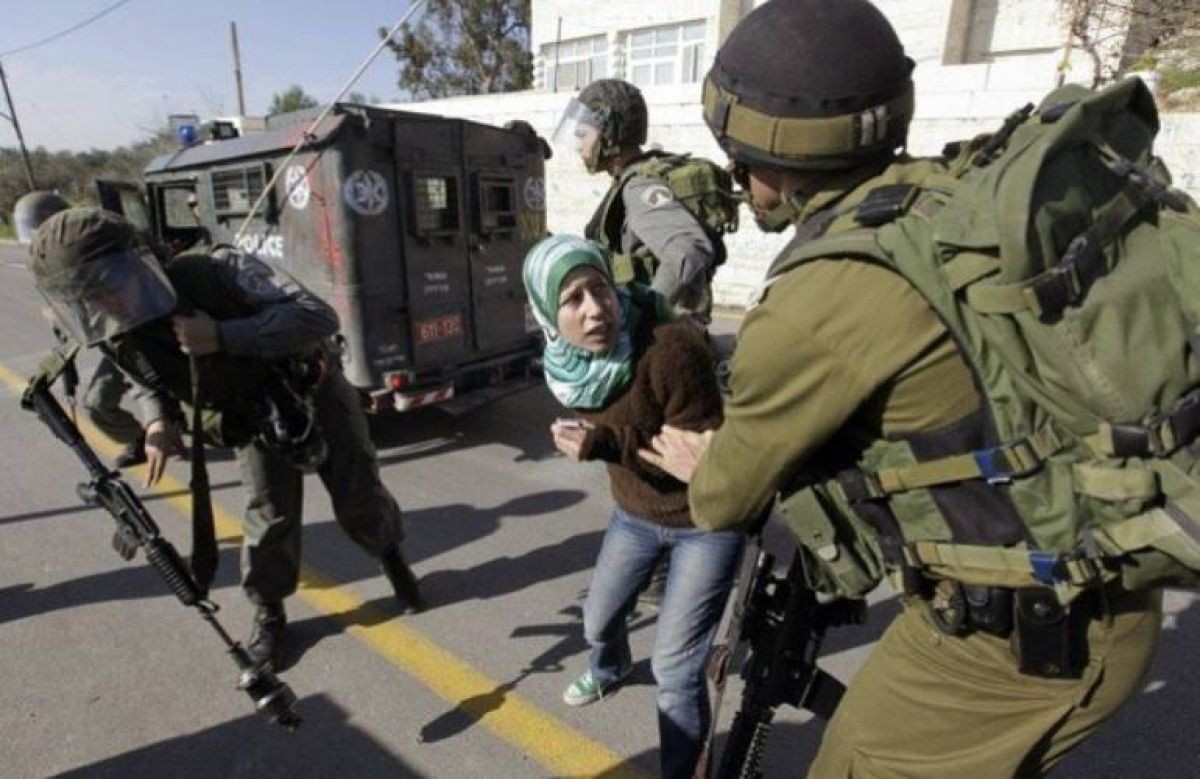 الاحتلال يعتقل فتاة من القدس