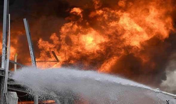 مصرع 37 شخصا في حريق بعبارة في بنغلادش  