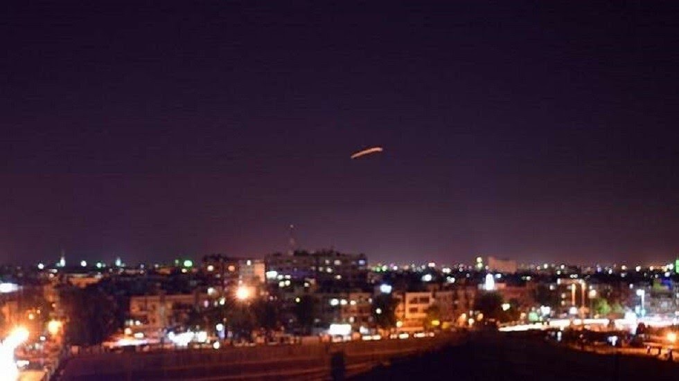 استشهاد جندي وإصابة 5 آخرين جراء قصف إسرائيلي على محيط دمشق