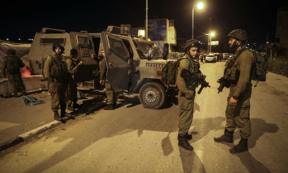 القدس.. الاحتلال يغلق مداخل بلدة حزما