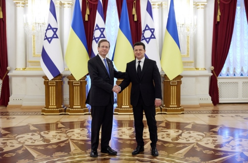 مسؤول أوكراني: إسرائيل دخلت بمهمة معقدة للوساطة مع روسيا