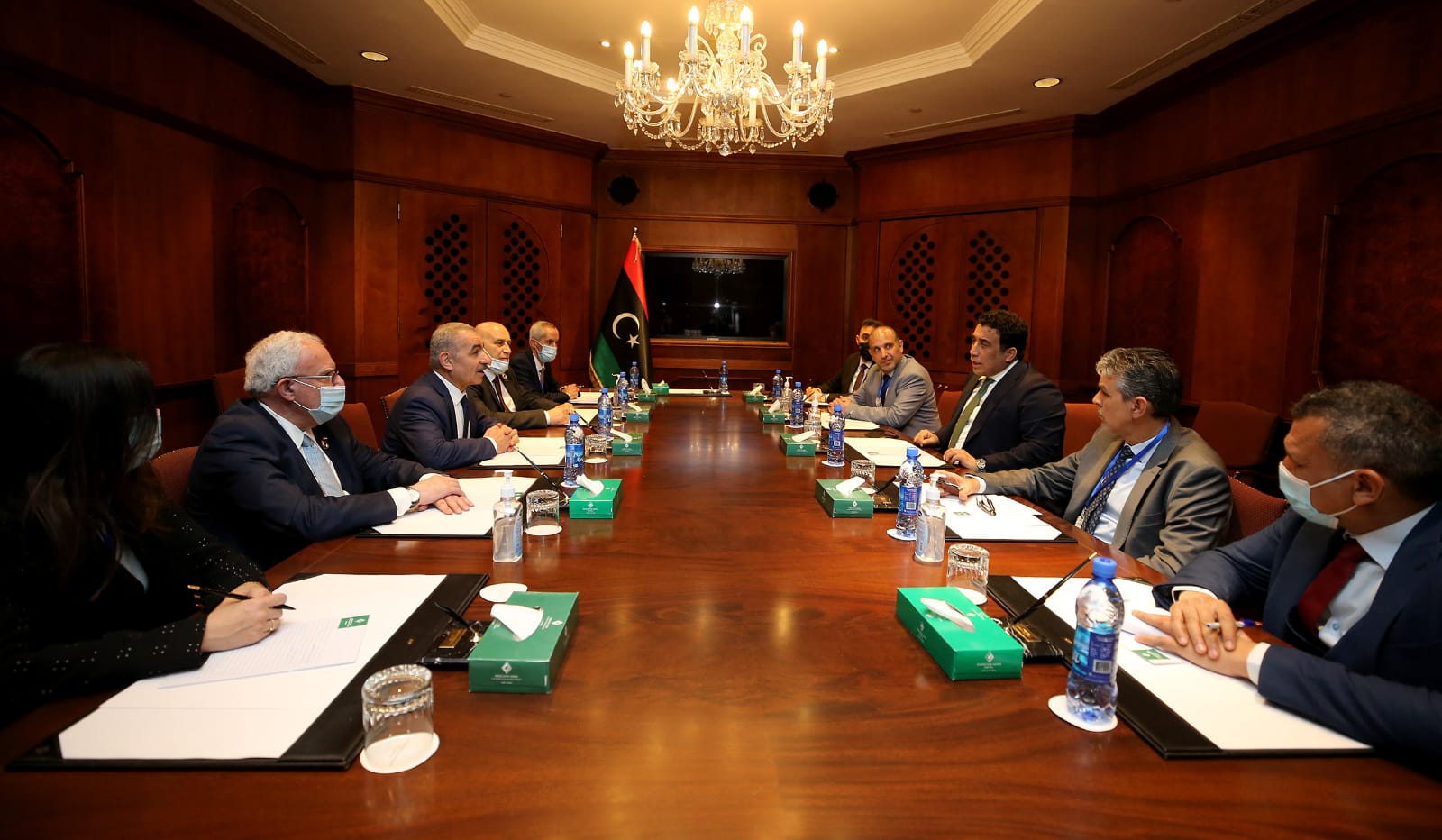 اشتية يلتقي رئيس المجلس الرئاسي الليبي (تفاصيل) 