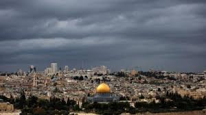 طقس فلسطين: أجواء غائمة جزئيا إلى صافية وباردة نسبيا  