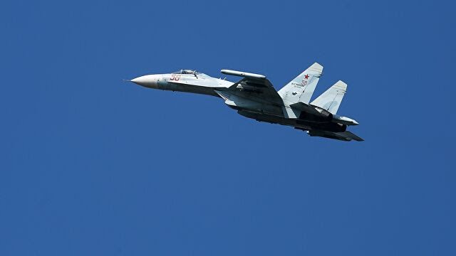 مقاتلات روسية تواكب طائرات أجنبية فوق البحر الأسود