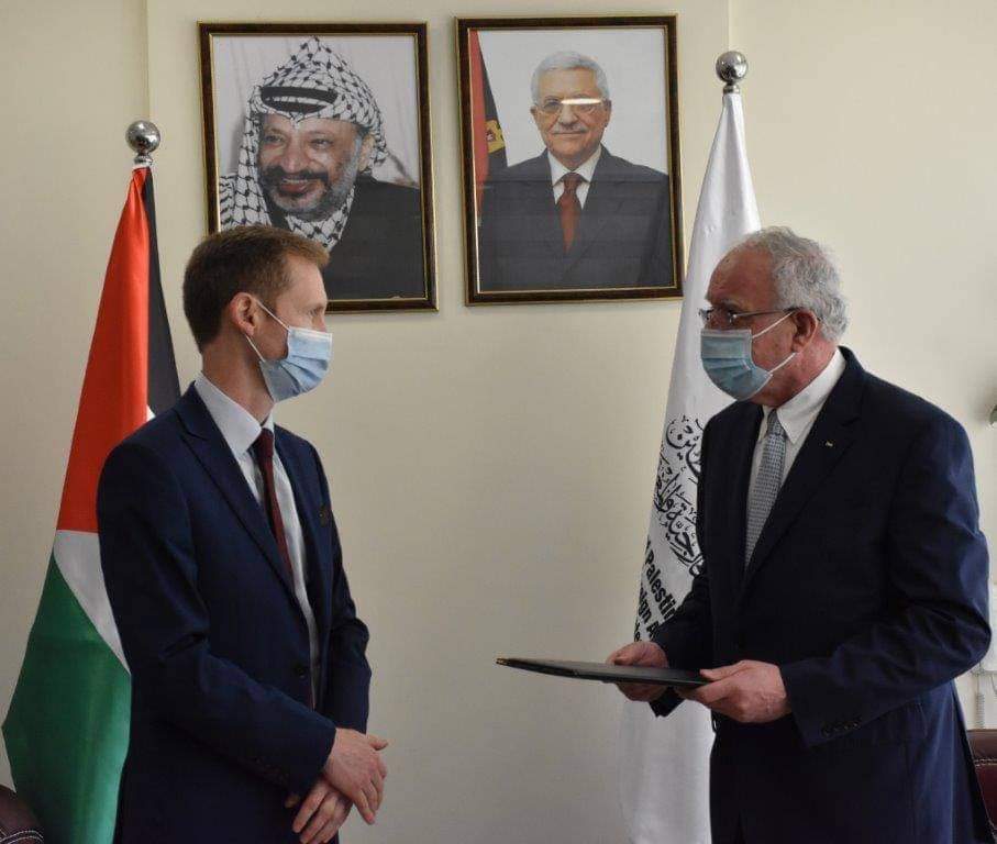 المالكي يتسلم أوراق اعتماد ممثل أيرلندا الجديد لدى دولة فلسطين