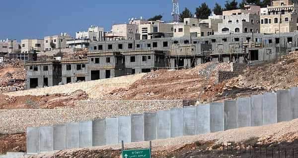بلدية الاحتلال تصادق على بناء حي استيطاني جديد شمال القدس المحتلة