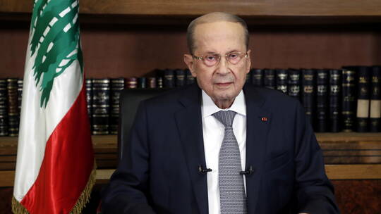 الرئيس اللبناني يدعو الحريري للتنحي عن تشكيل الحكومة بحال عدم قدرته